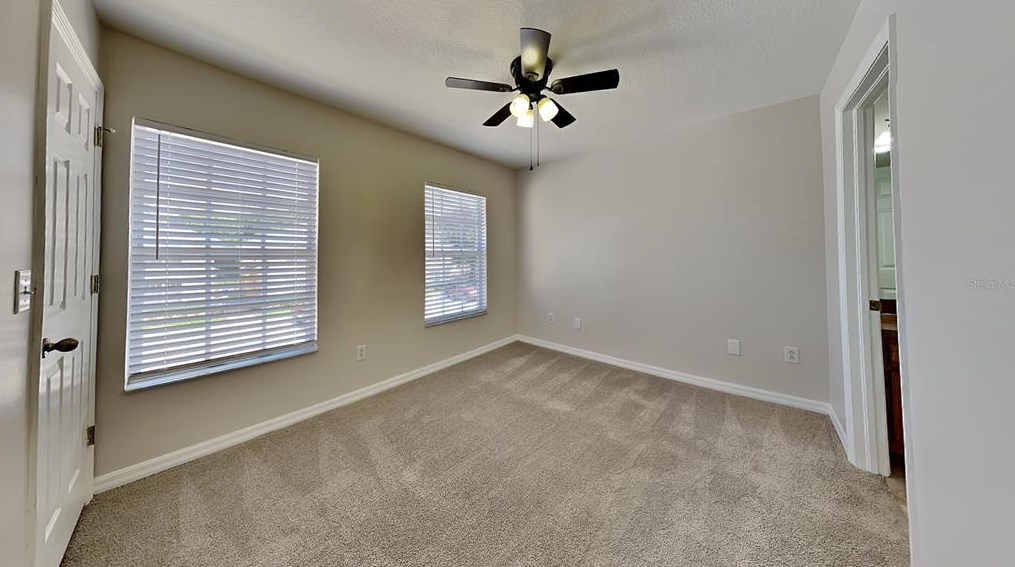 1922 Fiesta Ridge Ct, Tampa FL 33604-7700 exterior