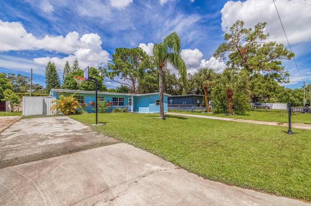 9320 54th Way N, Pinellas Park, FL 33782