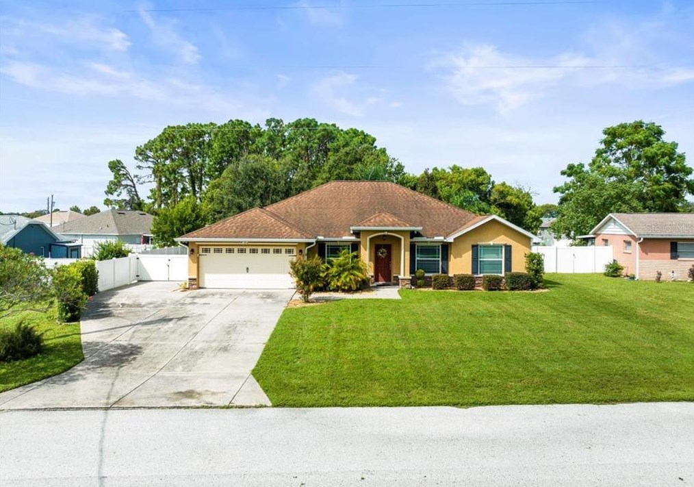 11088 Montcalm Rd, Brooksville, FL 34608