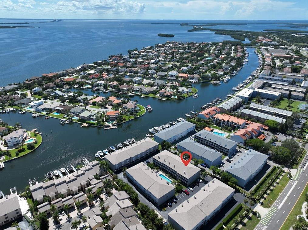 521 Pinellas Bayway, Saint Petersburg, FL 33715-1914