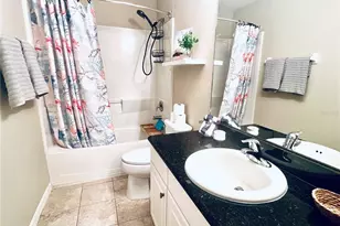 7007 Towne Lake Rd, Riverview, FL 33578 - Photo 10