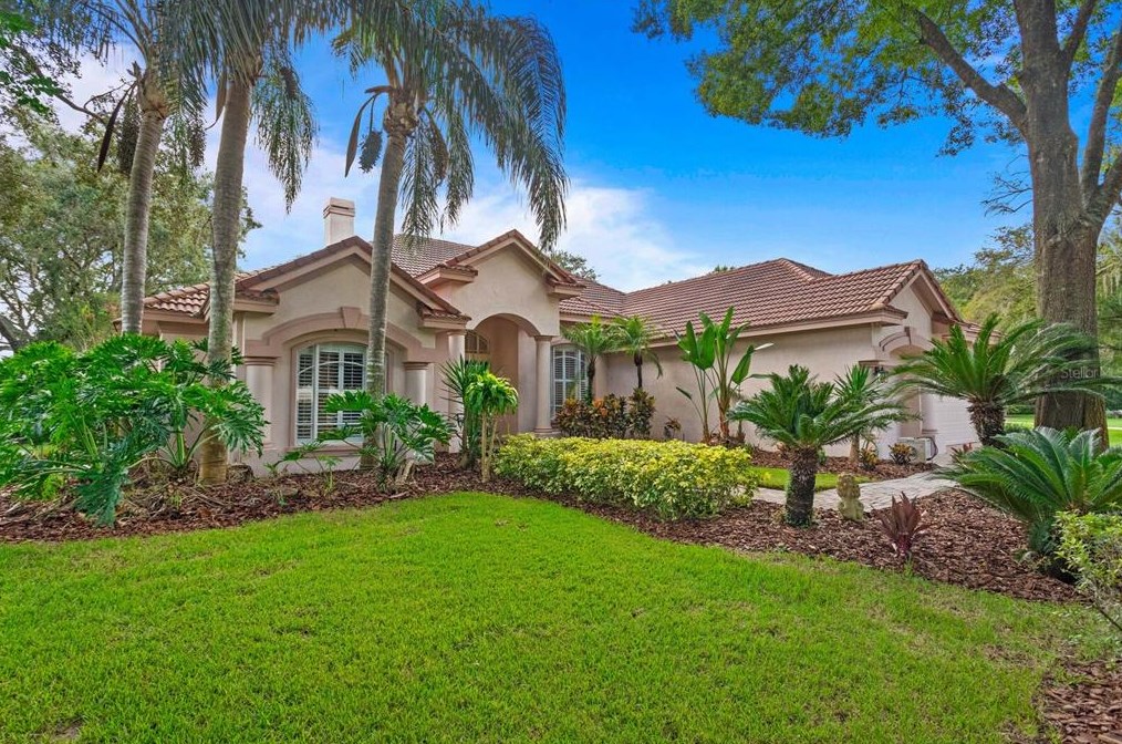 1203 Oxbridge Dr, Lutz, FL 33549-9324