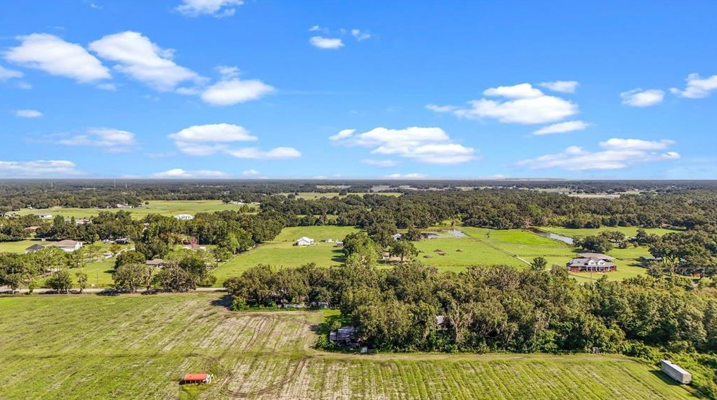4401 Mcgee Rd, Plant City, FL 33565-5326