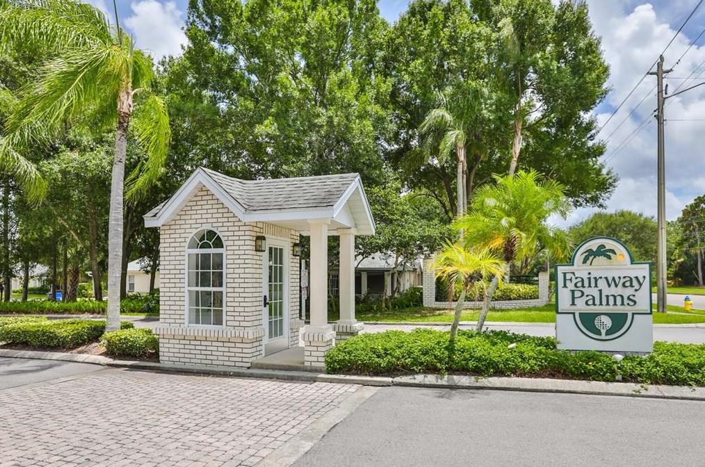 1224 Golfview Woods Dr, Ruskin, FL 33573