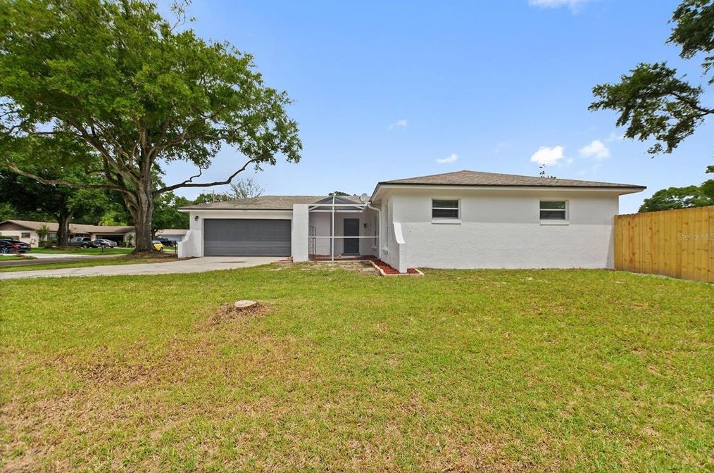 1001 Saxon Ct, Brandon, FL 33510