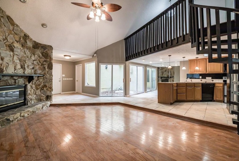 417 Somerset Ln, Palm Harbor, FL 34684