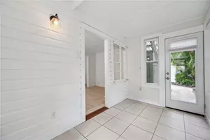 455 13 Th Ave NE, Saint Petersburg, FL 33701 - Photo 58