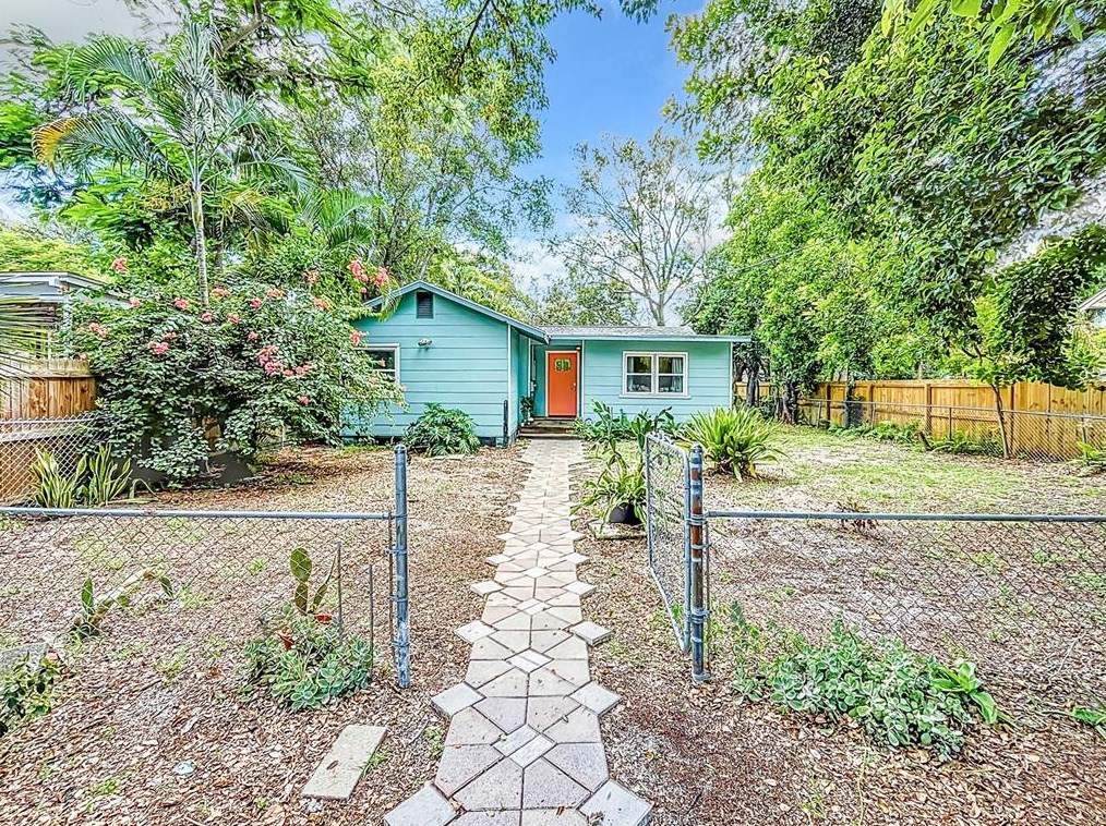 710 34th Ave, Saint Petersburg, FL 33704-1230