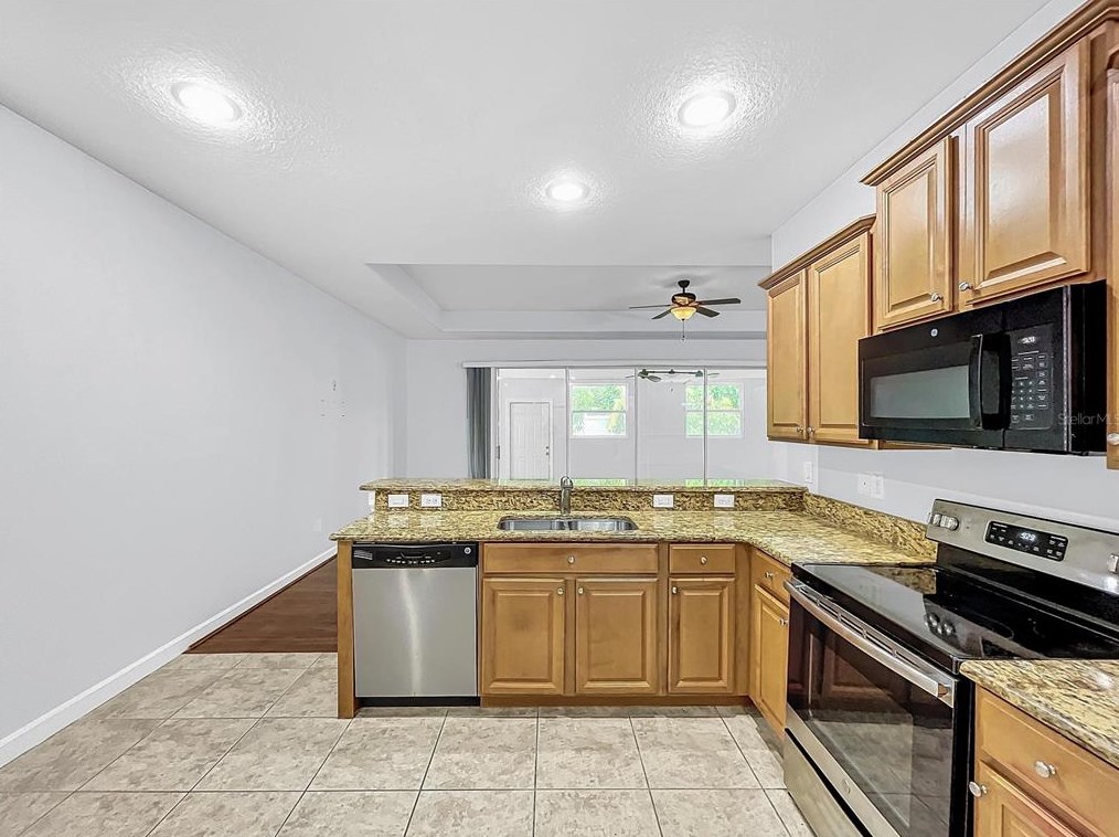 13407 Graham Yarden Dr, Riverview FL 33579-2391 exterior