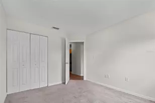 10100 Sailwinds Blvd N, Largo, FL 33773 - Photo 16