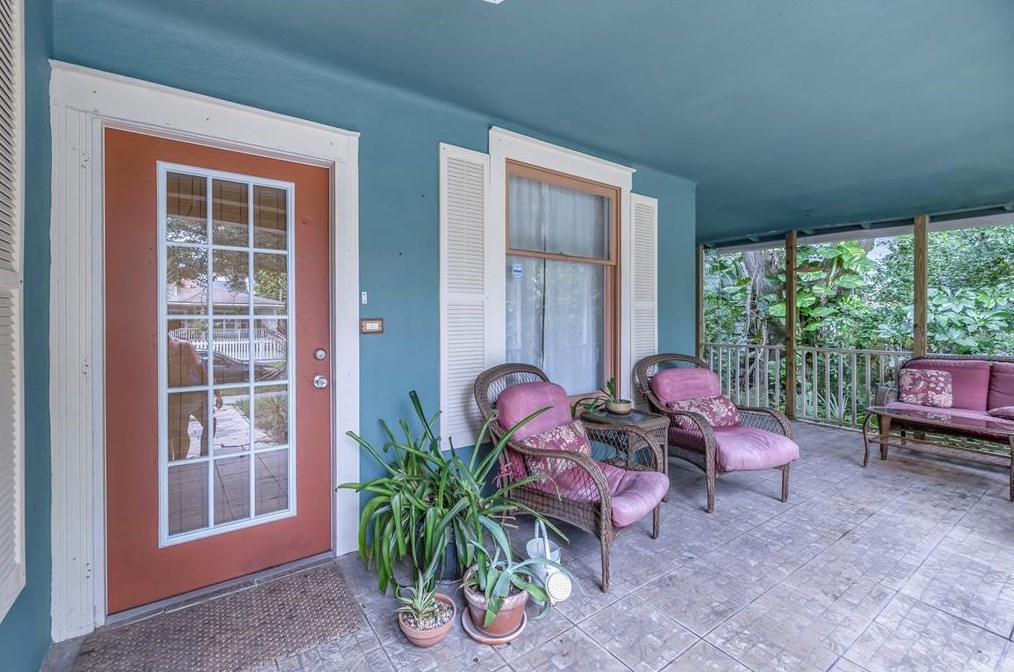 725 Grove St, Saint Petersburg, FL 33701-2237