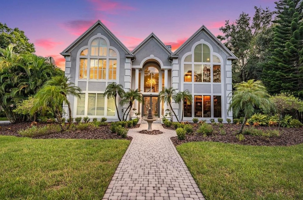 3798 Presidential Dr, Palm Harbor, FL 34685