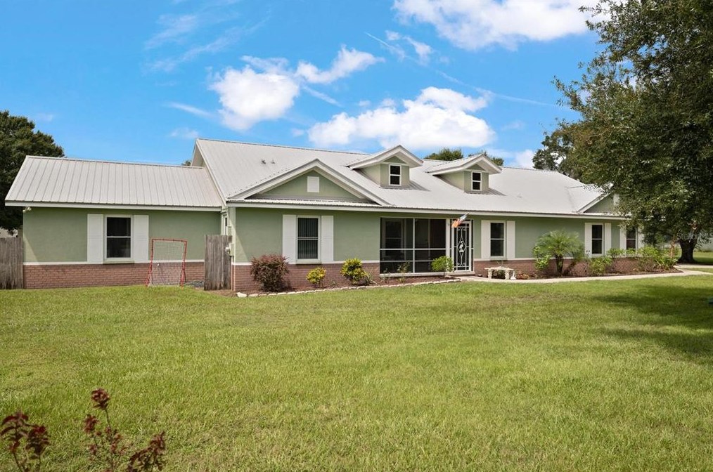 4412 Holloway Meadow Ln, Plant City, FL 33567