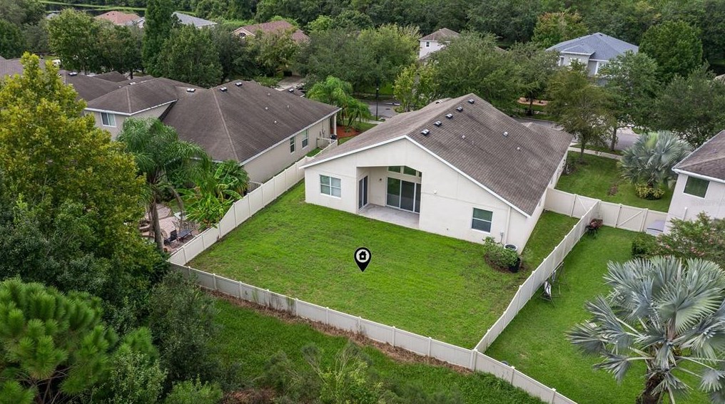 10831 Breaking Rocks Dr, Tampa FL 33647-3585 exterior