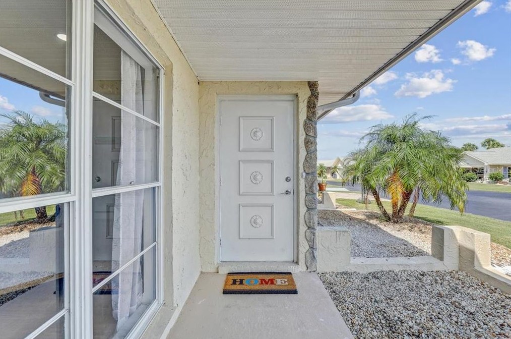 1208 Eastloch Ct, Ruskin, FL 33573