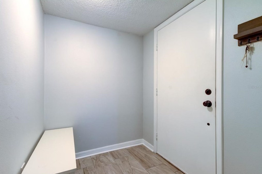 90 S Highland Ave #112, Tarpon Springs, FL 34689