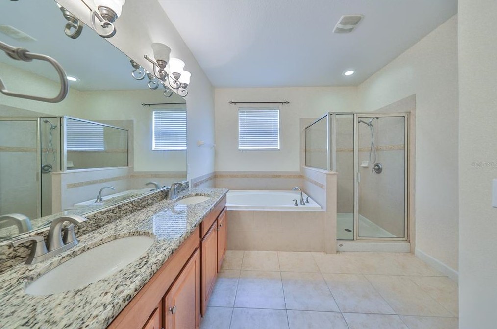 13202 Graham Yarden Dr, Riverview FL 33579-2386 exterior