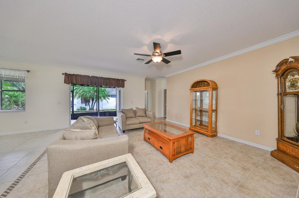 13202 Graham Yarden Dr, Riverview FL 33579-2386 exterior