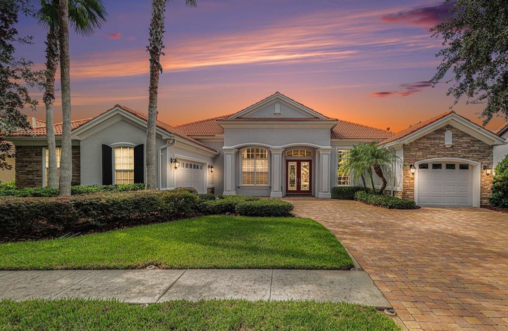 8432 Dunham Sta Dr, Tampa FL 33647-3339 exterior