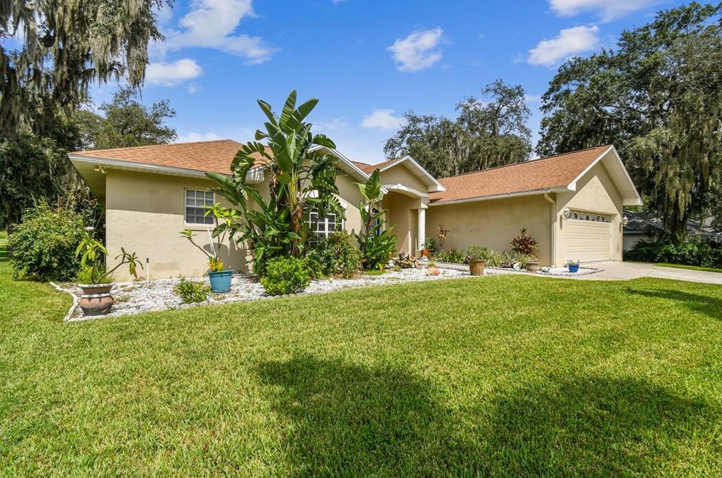 1905 Masters Way, Plant City, FL 33566