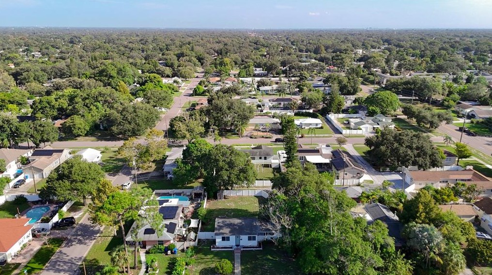 4935 17th Ave, Saint Petersburg, FL 33710-5201