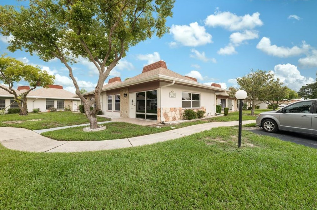 4330 Tahitian Gardens Cir #a, Tarpon Springs, FL 34691