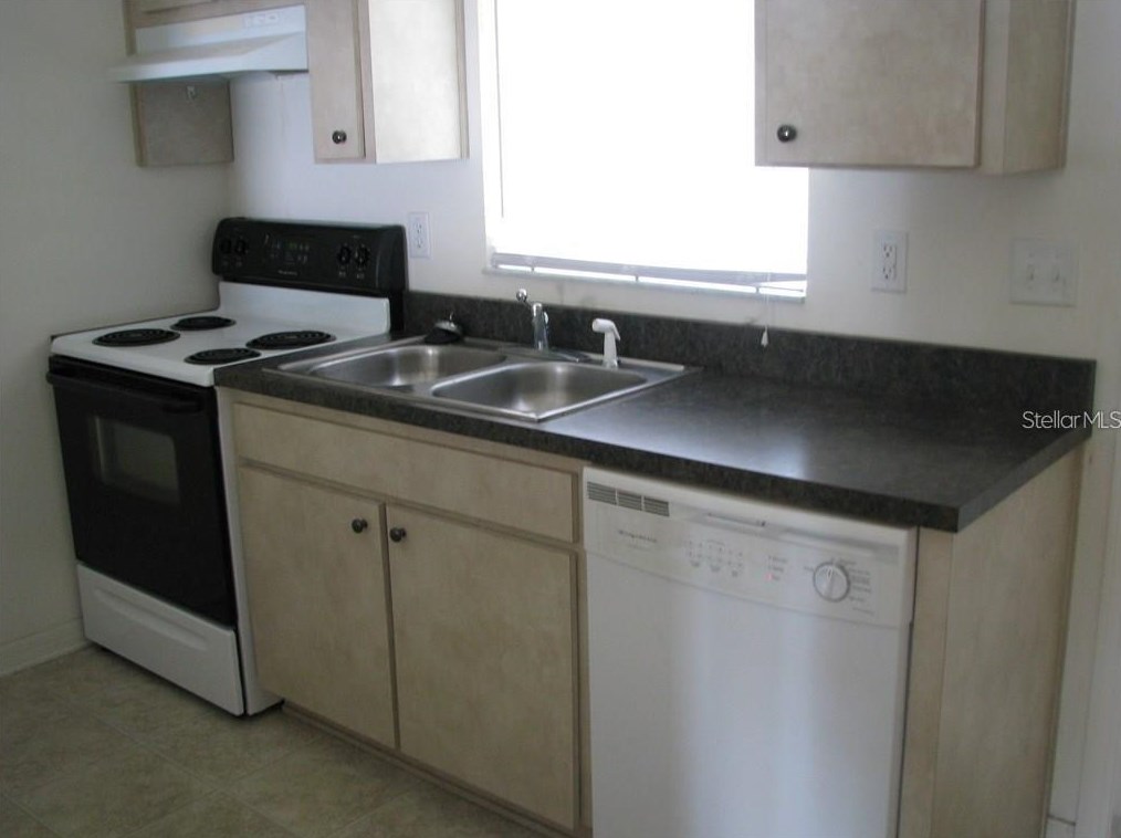5304 Peach Ave #b, Seffner, FL 33584