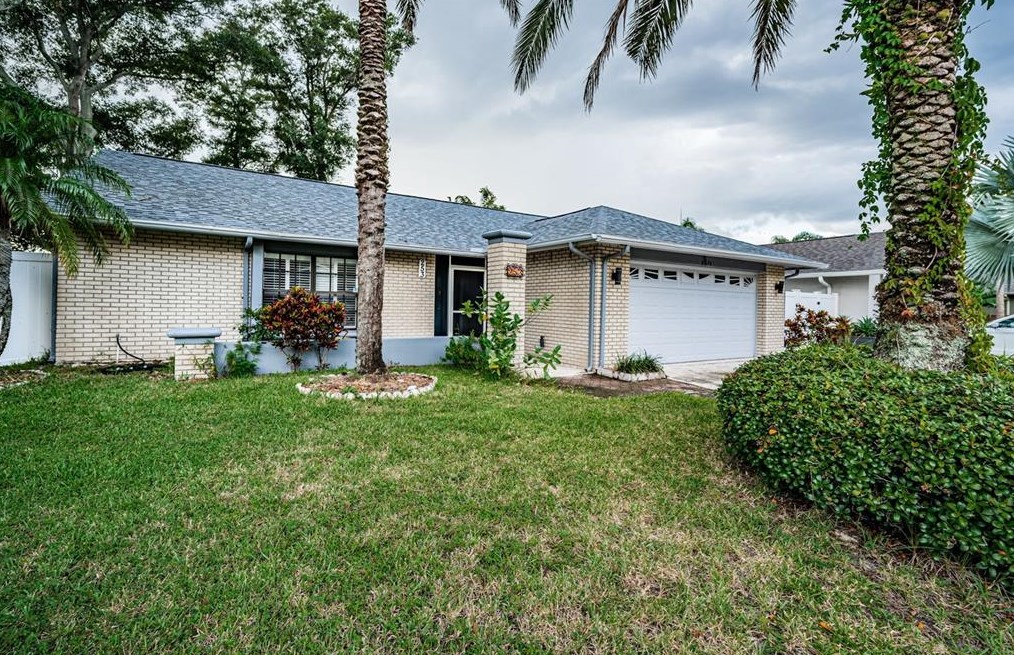 253 Foxcroft Dr E, Palm Harbor, FL 34683