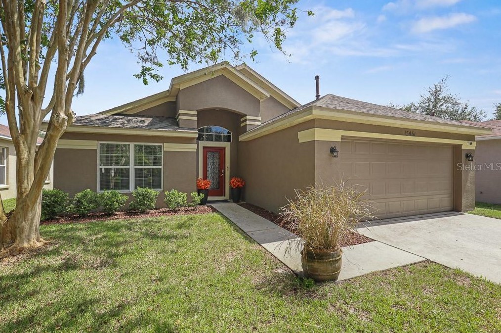 15461 Osprey Glen Dr, Lithia, FL 33547