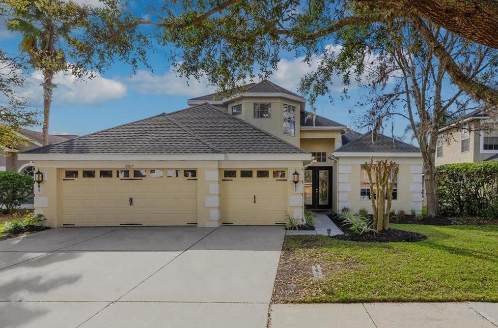 18817 Chopin Dr, Lutz, FL 33558