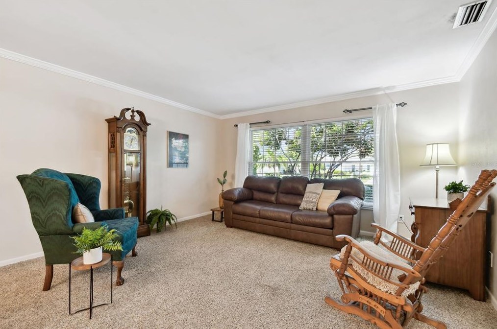 10221 Imperial Pt Dr, Largo FL 33774-5018 exterior