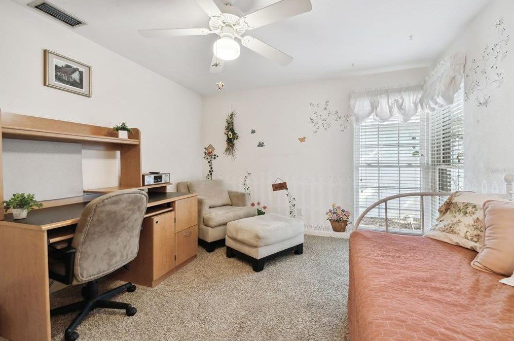 10221 Imperial Pt Dr, Largo FL 33774-5018 exterior