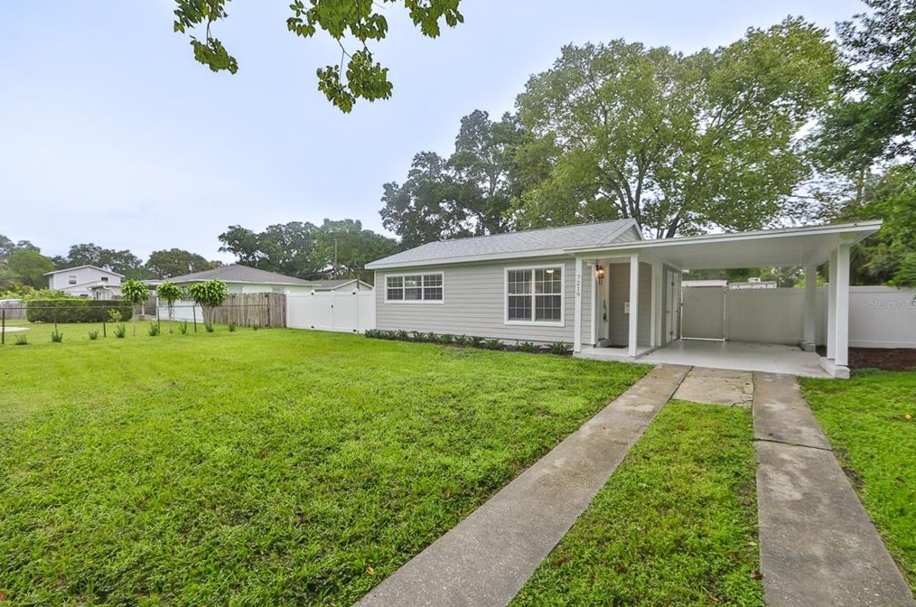 7219 14th St, Saint Petersburg, FL 33702-5735