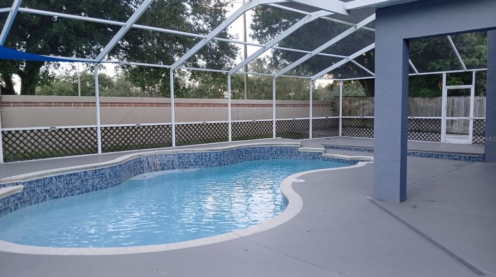 9232 Hidden Water Cir, Riverview FL 33578-3031 exterior