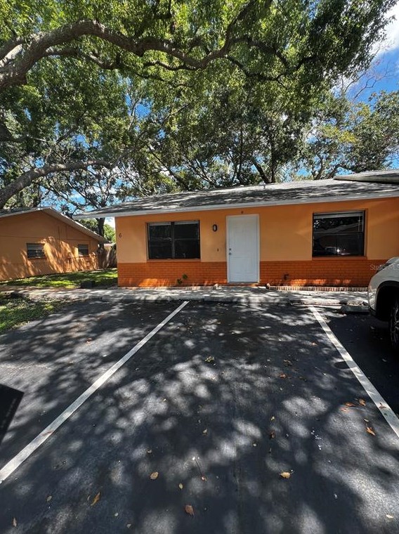 950 Beltrees St #r, Dunedin, FL 34698