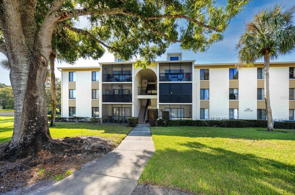 3188 Lake Pine Way, Tarpon Springs, FL 34688-6545