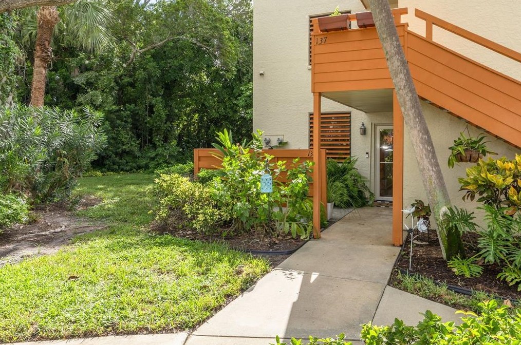 138 Wild Palm Dr, Bradenton, FL 34210-4644