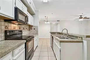 5608 Pinnacle Heights Cir, Tampa, FL 33624 - Photo 4