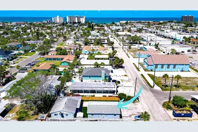 190 73rd Avenue #B, Saint Pete Beach, FL 33706 - Photo 2