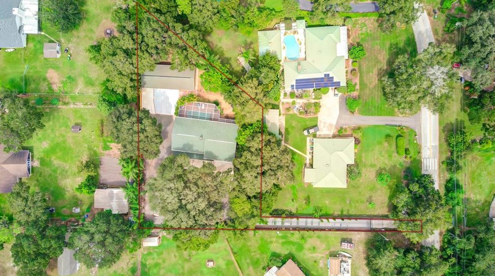 17120 Estes Rd, Lutz, FL 33548