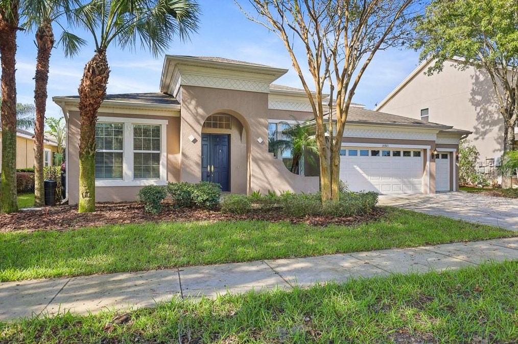 15921 Persimmon Grove Drive, Lithia, FL 33547