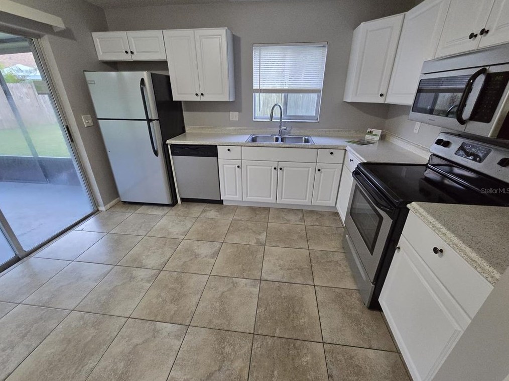 1529 High Knoll Dr, Brandon, FL 33511-8391