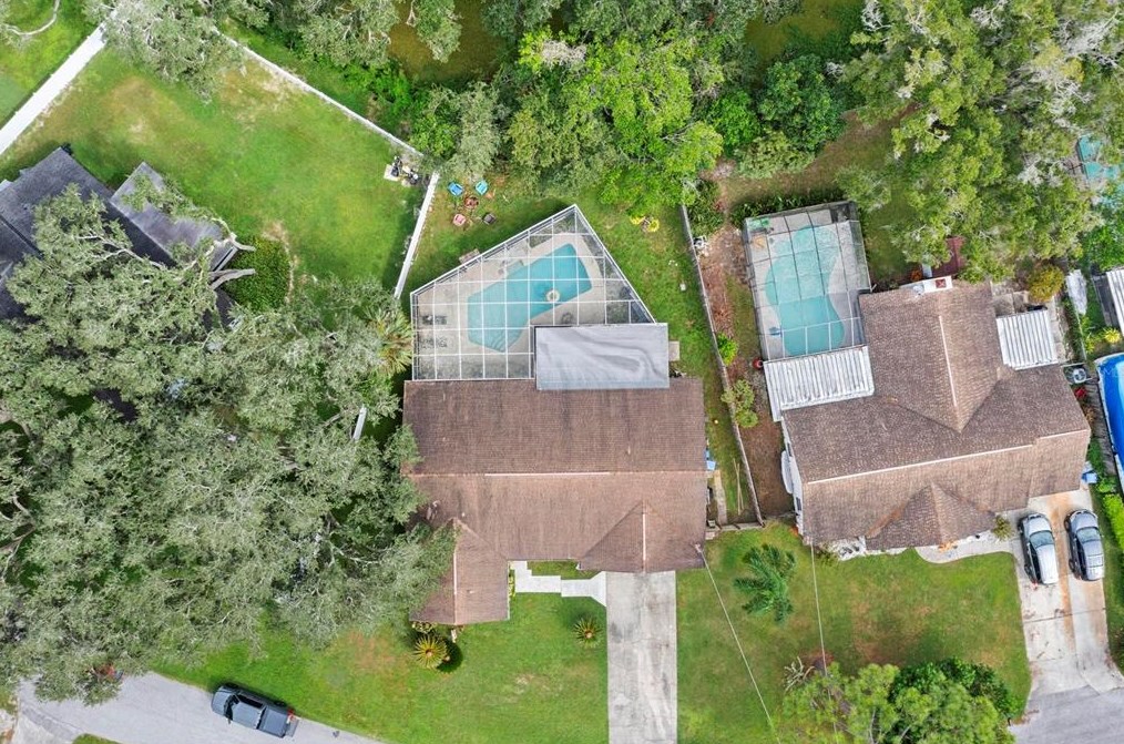 18815 Tracer Dr, Lutz, FL 33549