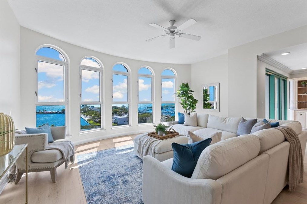 288 Beach Dr Ne #9b, Saint Petersburg, FL