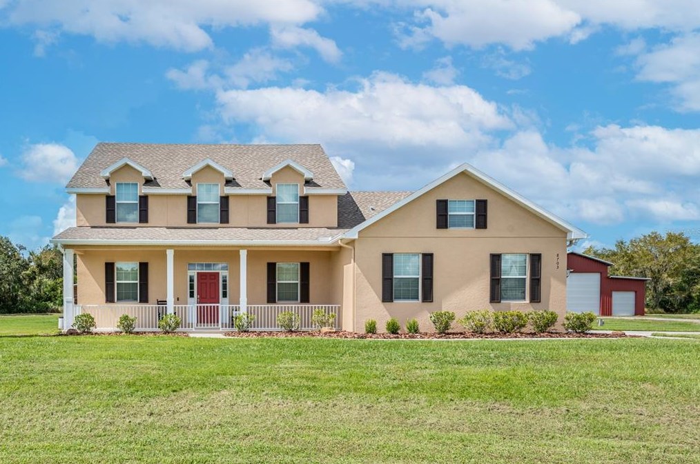 8703 Alafia Hills Dr, Plant City, FL 33567