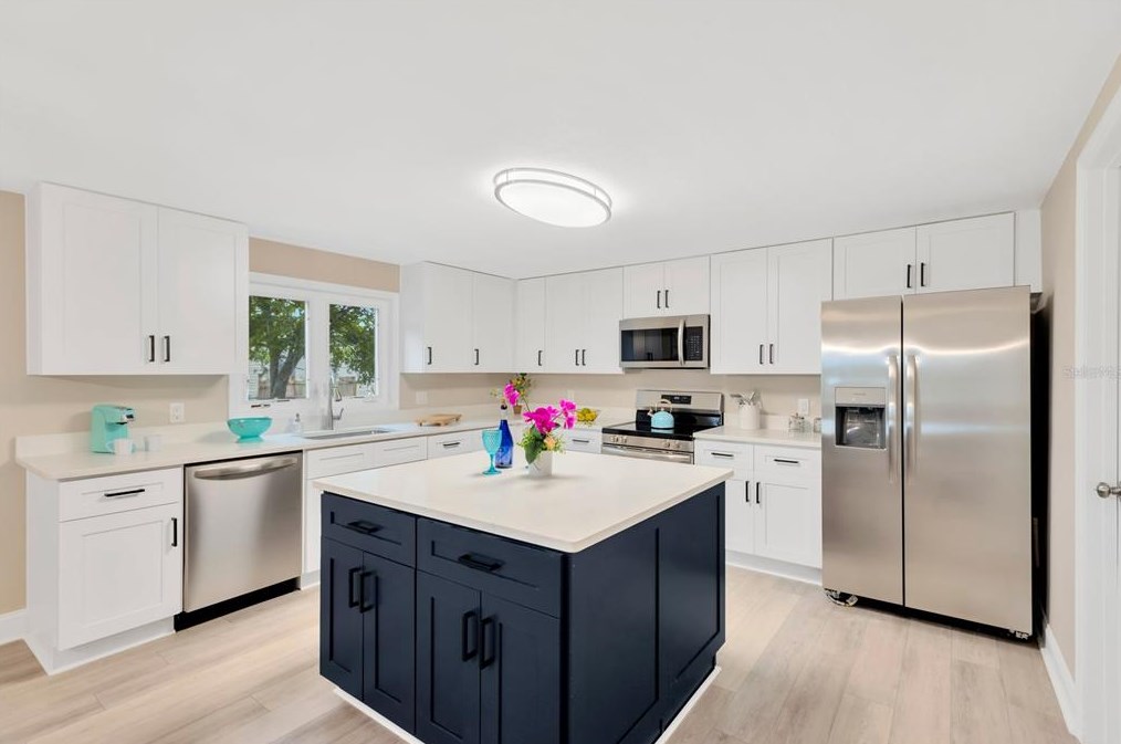 602 Stephens Rd, Ruskin, FL 33570