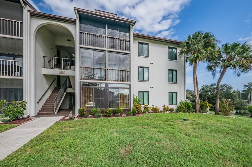1871 Pine Ridge Way W #3h, Palm Harbor, FL 34684