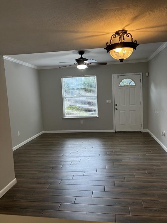 7621 Colonial Ct, Tampa, FL 33615