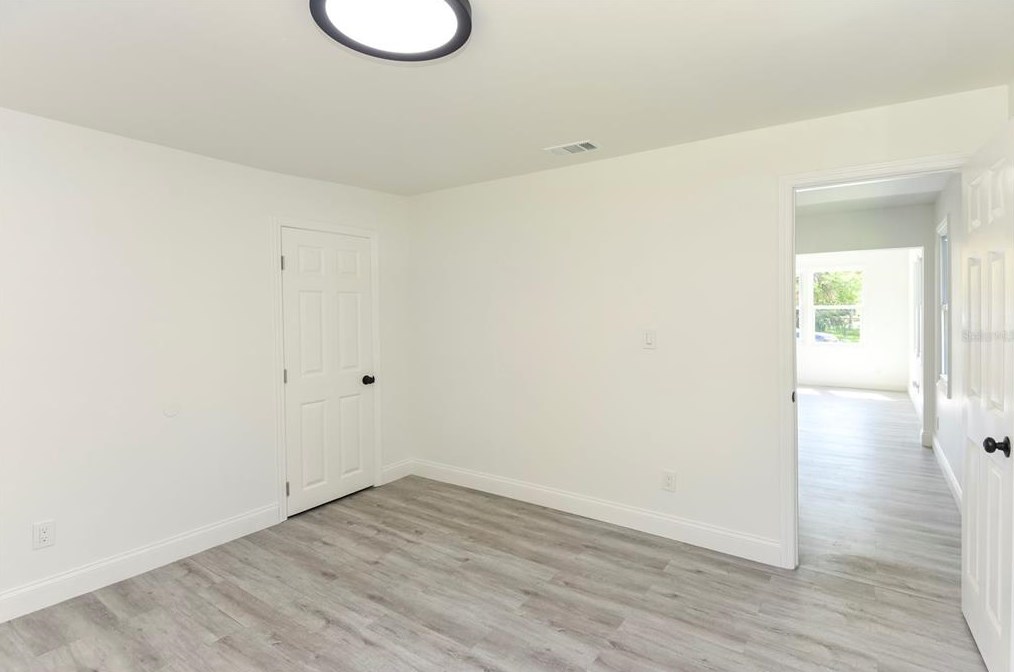 138 Kingston Ave, Daytona Beach FL 32114-2175 exterior