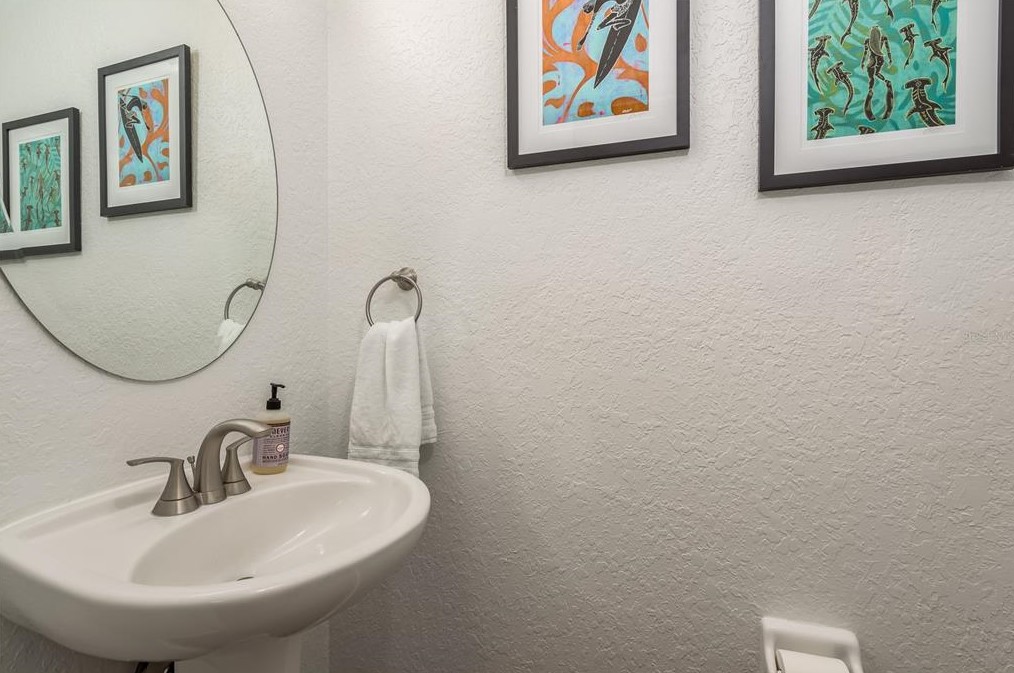 1345 Curlew Rd, Dunedin FL 34698-1924 exterior